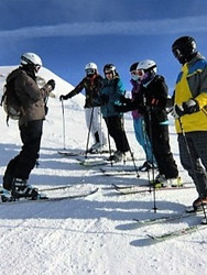 Bild "Ausbildung im Schnee - Skifahren"